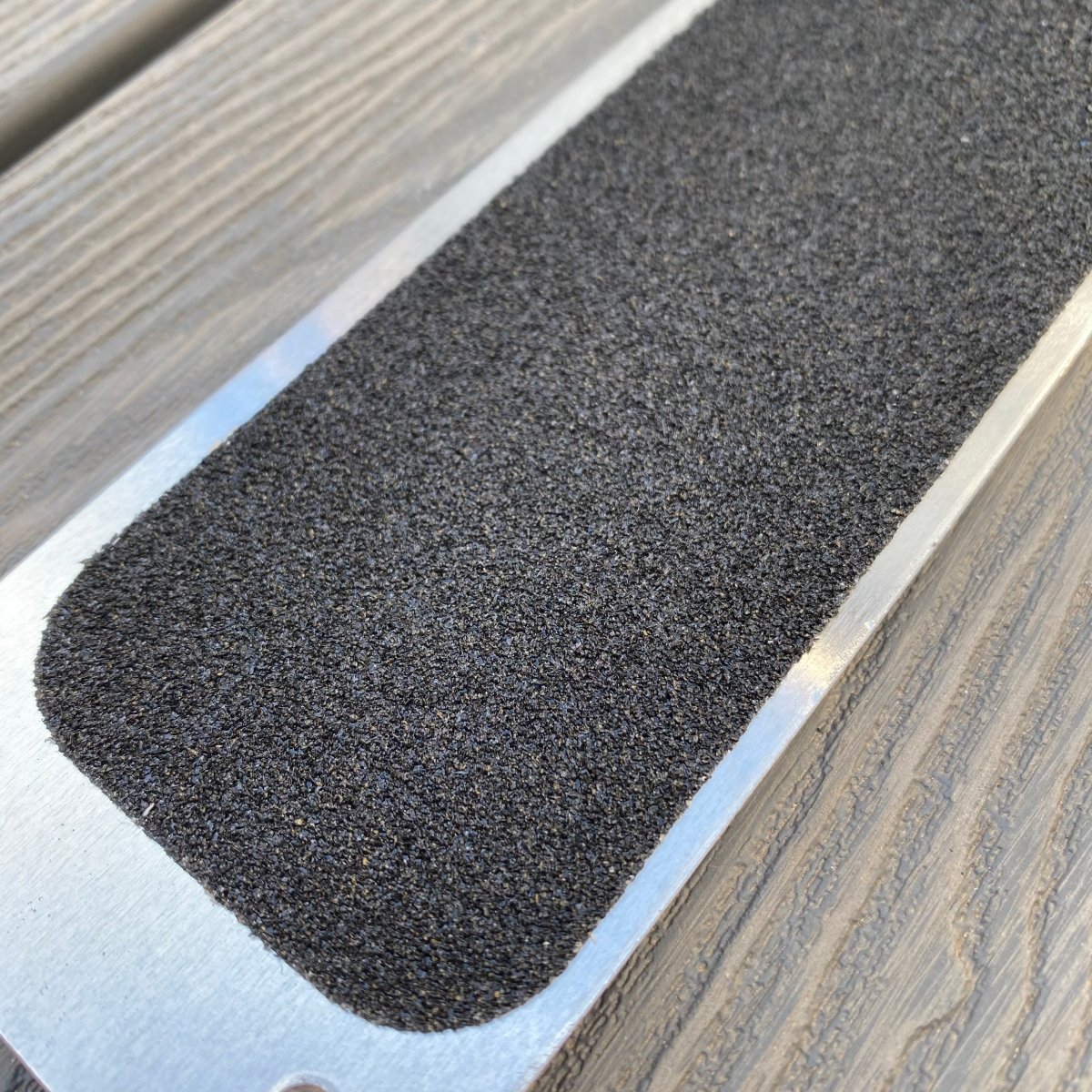 63mm x 635mm Non Slip Decking Strips Aluminium Screw Down Plates - Slips Away - Decking strips - 1x Decking plate 63mm x 635mm hazard -