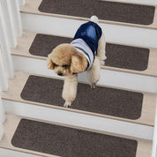 Non-slip stair treads with TPE backing, measuring 22 x 70 cm. Machine washable, self-adhesive pads are made of 100% polyester