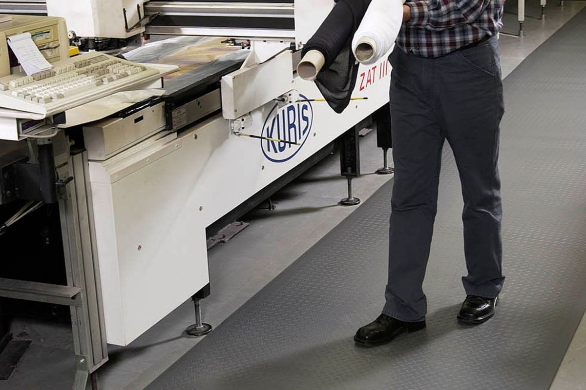 Kumfi Diamond - Slips Away - KD48BL -