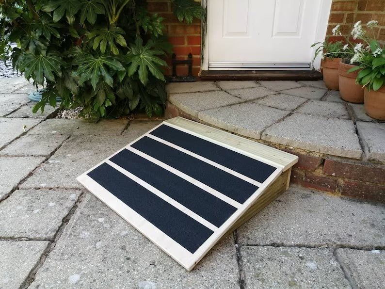 Mild Abrasive Safety - Grip Anti Slip Tape That Require a Milder Less Harsh Grip - Slips Away - Anti slip tape - H3432N 25MM X 18.3M -