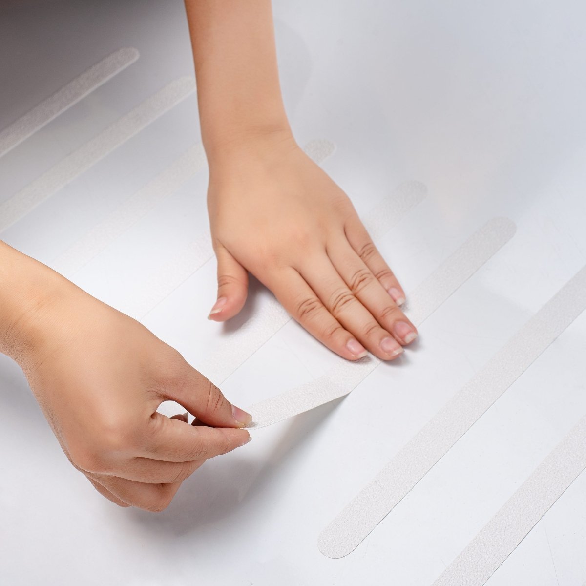 Anti Slip Bath & Shower Stickers – 8x White Strips - Slips Away - SA009 -