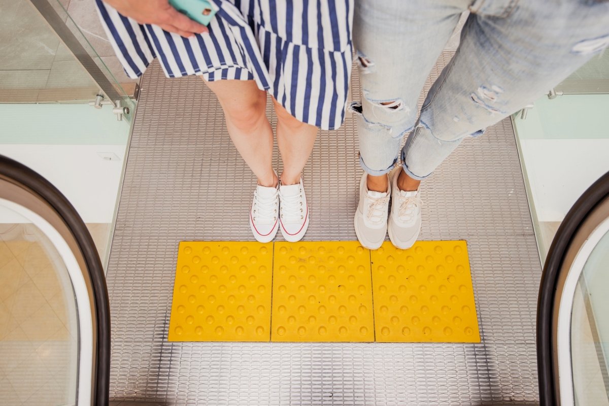 Anti-Slip Lacing Systems For Slip Hazard Prevention photo