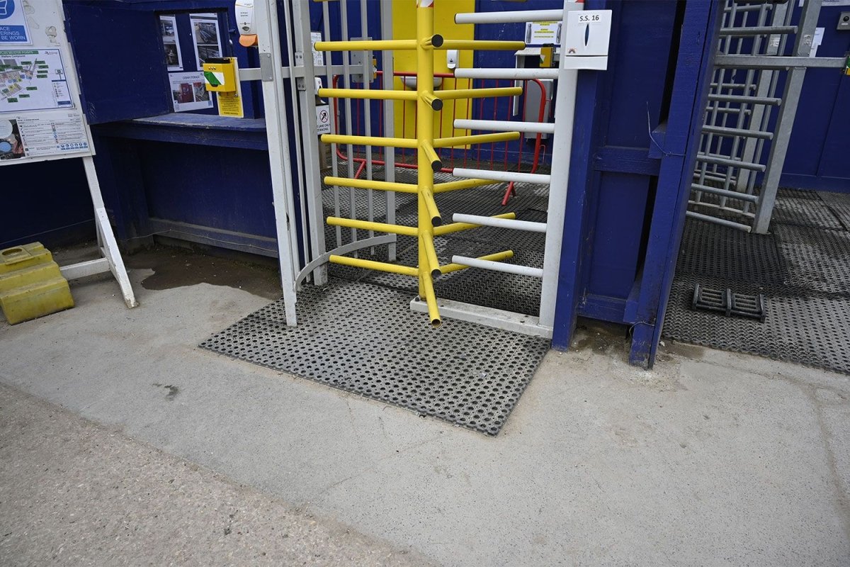 Construction mats for safe site walkways