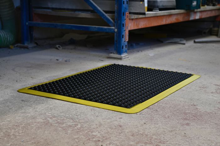 Anti-Fatigue Bubble Matting | Heavy-Duty High-Visibility Safety Mat for Comfort & Circulation