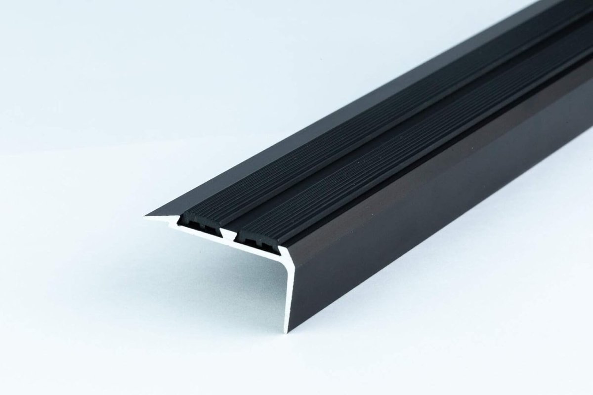 Aluminium Anti-Slip Stair Nosing Trim – Step Edge Protector – 900mm x 35mm x 20mm