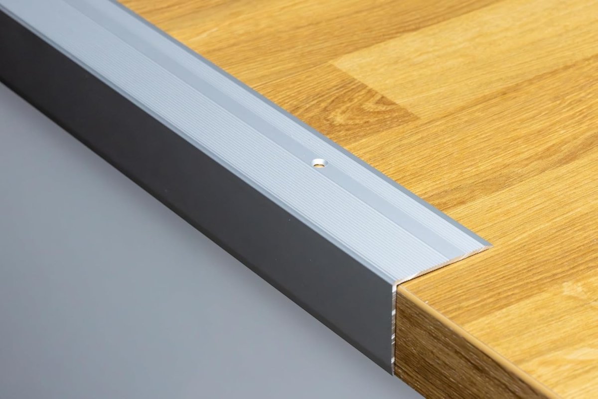 Aluminum Stair Nosing, 45mm x 40mm, 1.18m, Anti-Slip Step Edge Trim