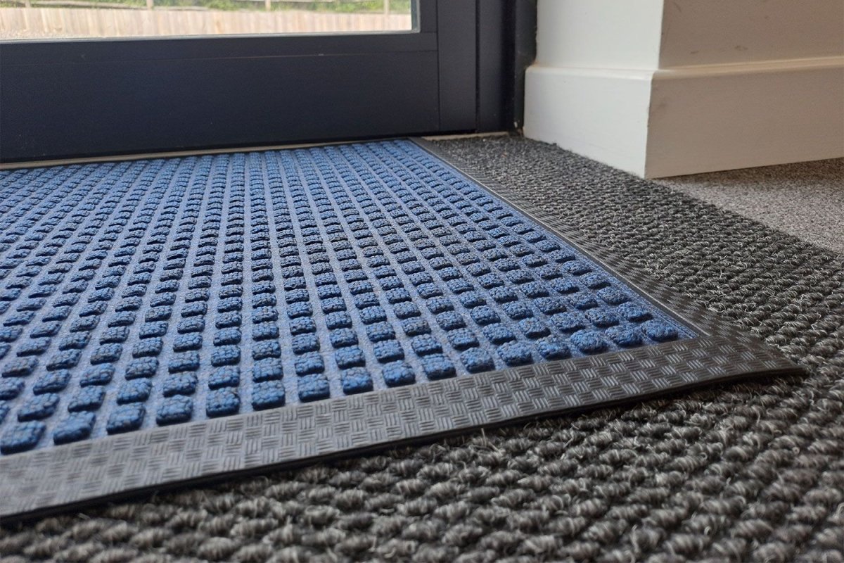 Aquasorb Medium - Heavy Duty Entrance Mat - Slips Away - AM4872BU - 