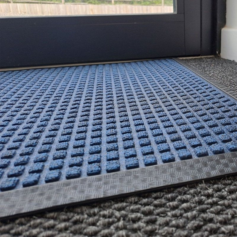Aquasorb Medium - Heavy Duty Entrance Mat - Slips Away - AM4872BU - 