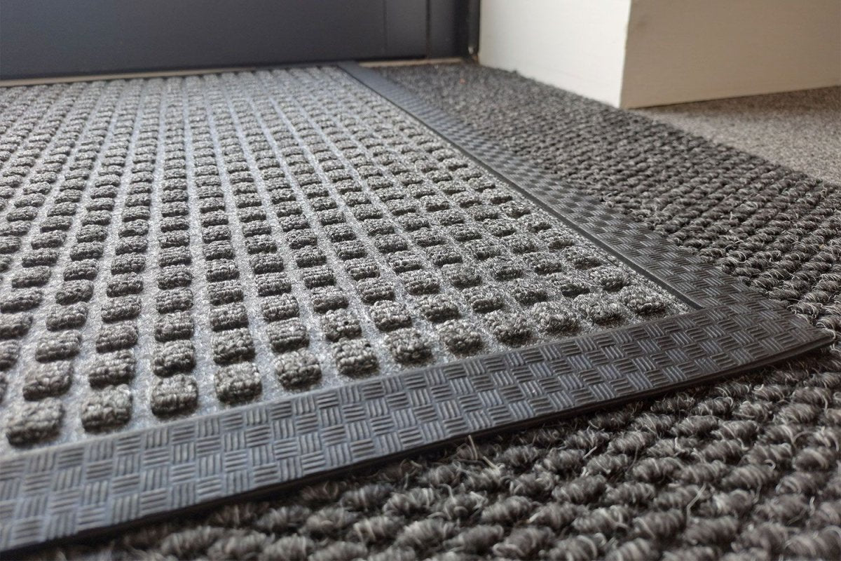 Aquasorb Medium - Heavy Duty Entrance Mat - Slips Away - AM4872BU - 