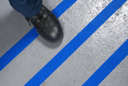 Blue Non Slip Tape Roll Pro Standard Grade - Anti Slip Traction for Indoor/Outdoor Use - Slips Away - Anti slip tape - H3401B/ 140mm x 140mm ( 10x pack ) - 