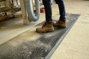 Diamond Interlock Rubber Mat: Anti-fatigue and slip-resistant. Ideal for simple on-site installation in industrial environments.