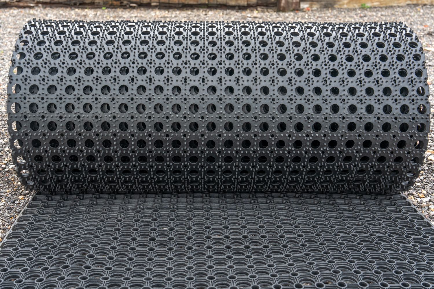 Rubber Grass Matting Roll L10.5m x W1m Safe Construction Walkway & 23mm Thickness