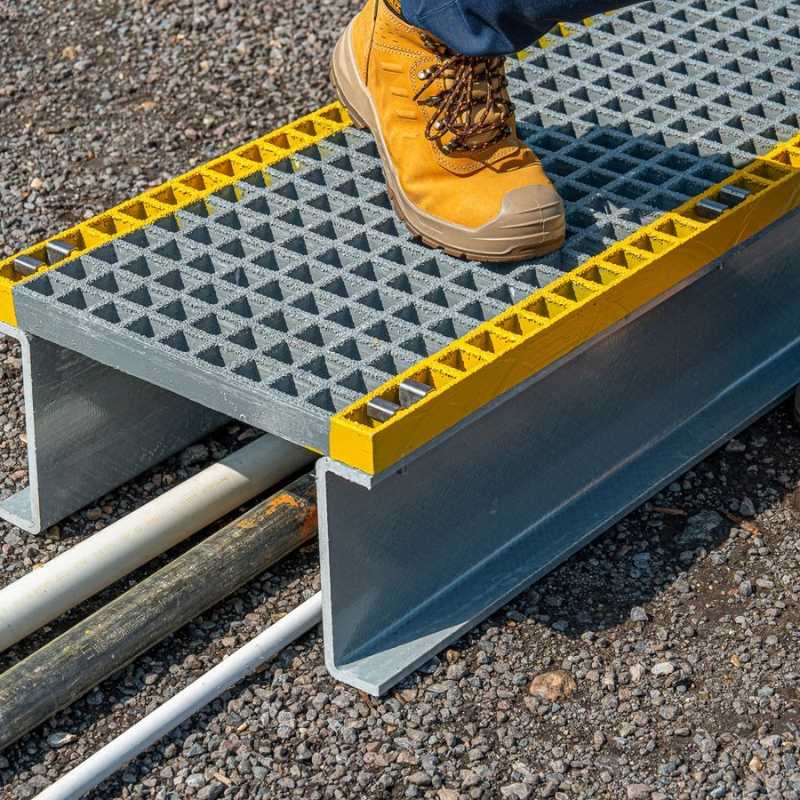 GRP Step Over Platform – Non-Slip Fiberglass Access Platform for Safe Walkways & Worksites