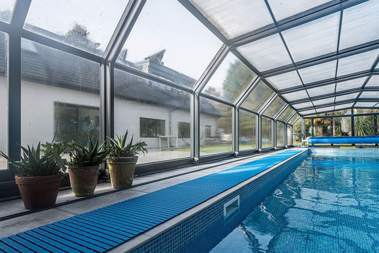 Interflex Style Slatted PVC Swimming Pool Matting Roll