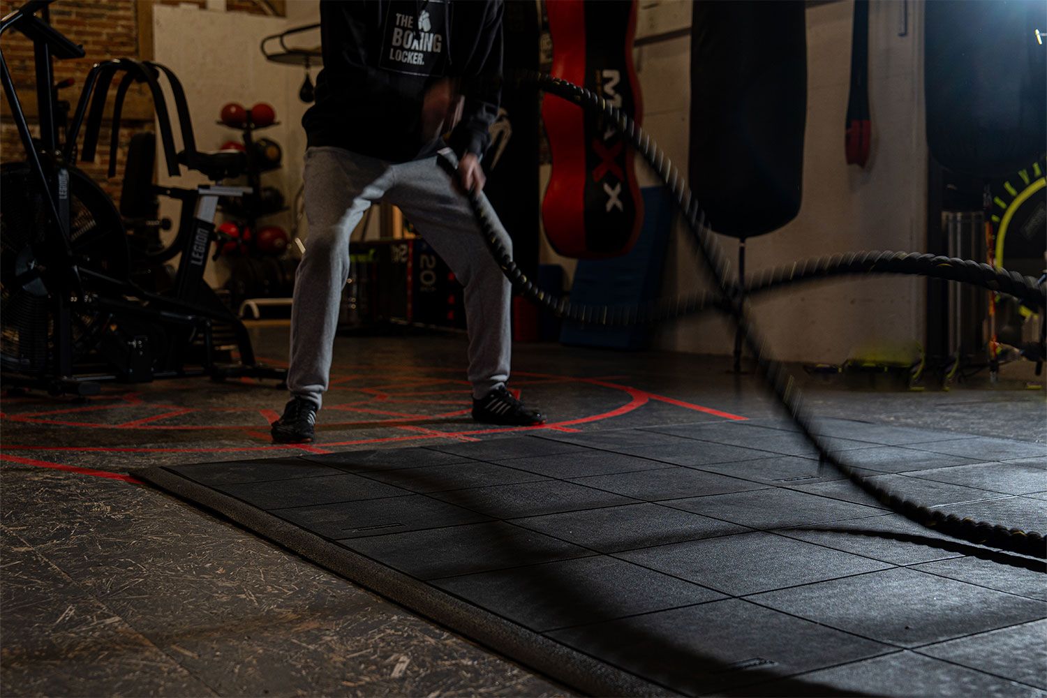 Interlocking Gym Mat - Long Lasting Durability, Comfort Cushioning & Strong Protection