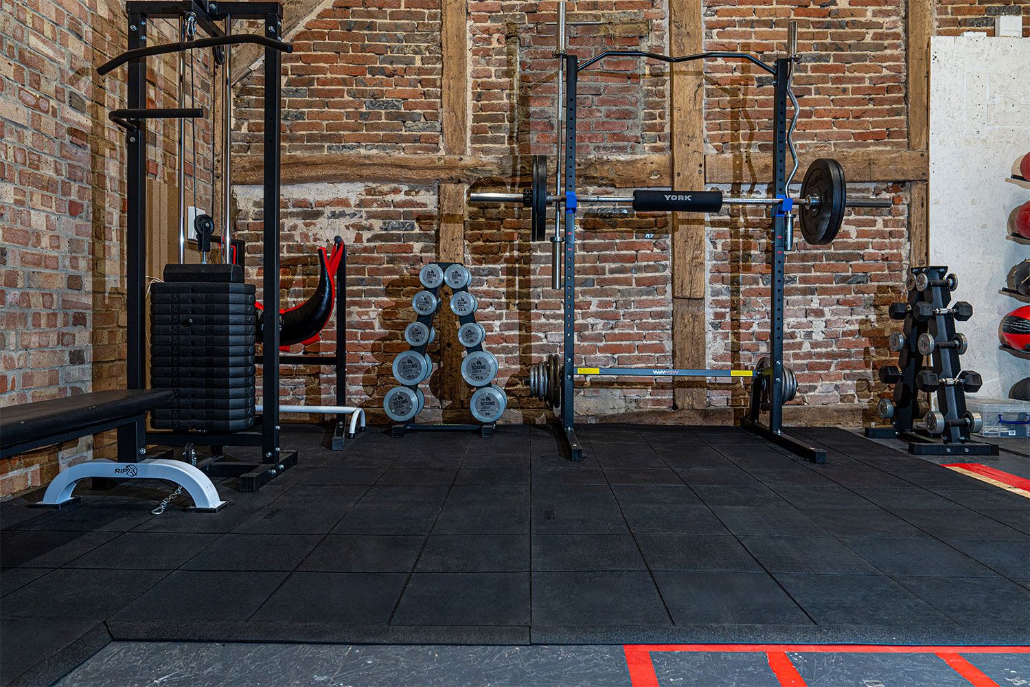 Interlocking Gym Mat - Long Lasting Durability, Comfort Cushioning & Strong Protection