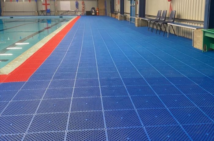 Kumfi Tile PVC Interlocking Anti-Slip & Anti-Fatigue Drainage Matting – Indoor & Outdoor - Slips Away - KT1212GY -