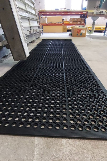 Multi - Purpose Workzone Industrial Mat - Slips Away - WZ2436BL - 