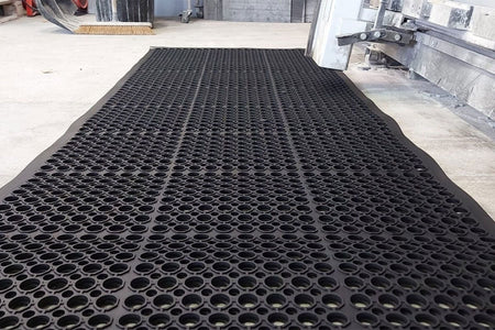 Multi - Purpose Workzone Industrial Mat - Slips Away - WZ2436BL - 