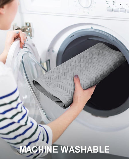 Non-slip rubber bath mat for inside bath, 43x92 cm, machine washable with strong suction cups.