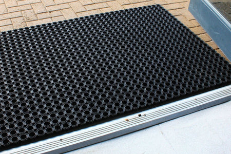 Octaguard Rubber Anti - slip Matting 100x150cm - Slips Away - OG3959 - 