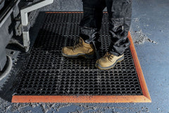 Oilzone - Slips Away - OZ2640 - 