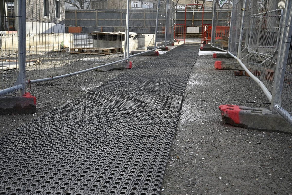 Rubber Grass Matting Roll L10.5m x W1m Safe Construction Walkway & 23mm Thickness - Slips Away - GKS1015 - 
