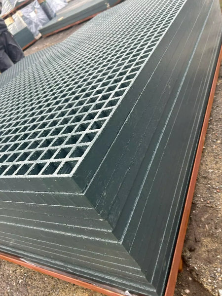 Grey GRP Open Mesh Grating Panels – Anti-Slip & Corrosion-Resistant for Walkways & Platforms