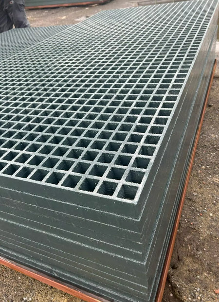 Grey GRP Open Mesh Grating Panels – Anti-Slip & Corrosion-Resistant for Walkways & Platforms