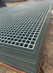 Grey GRP Open Mesh Grating Panels – Anti-Slip & Corrosion-Resistant for Walkways & Platforms