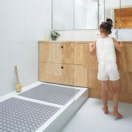 Square Non-Slip Shower Mat with Suction Cups, Grey, 54x54 cm
