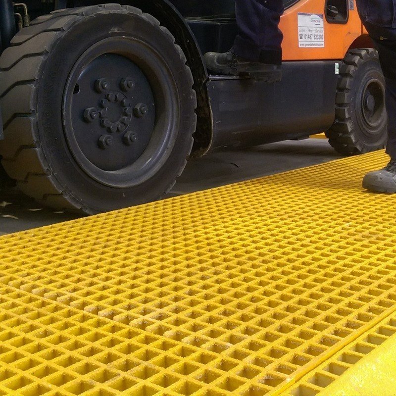 Yellow GRP Open Mesh Grating Panels – Anti - Slip & Corrosion - Resistant for Walkways & Platforms - Slips Away - GRP MESH GRATING - YLW GRP MESH 2000x1000x25 - 