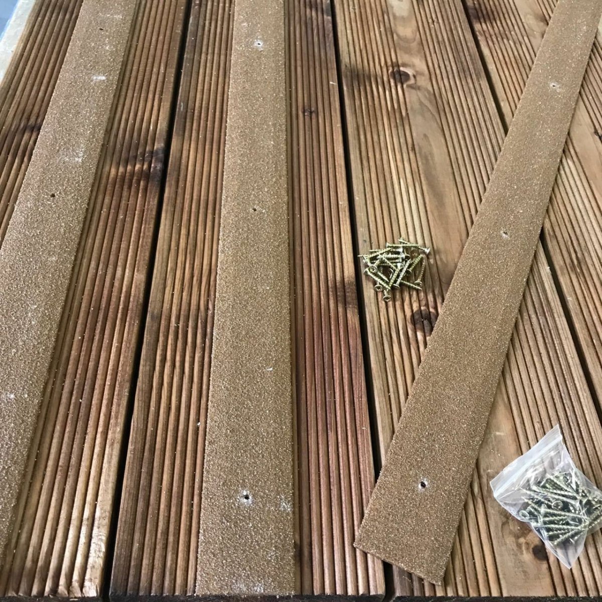 Brown Non Slip Decking Strips - Slips Away - decking strip brown 600mm x 50mm -
