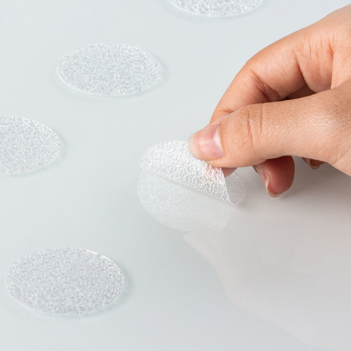 Non Slip Bath & Shower Stickers - 28x Clear Discs - Slips Away - SA001 -