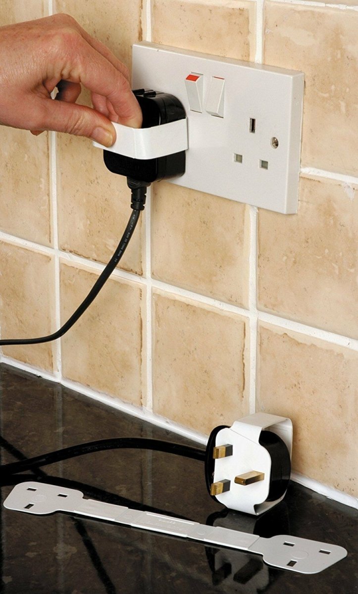 Base Plug Easy Remove Plug Mate , makes it easier to remove plugs from sockets - Slips Away