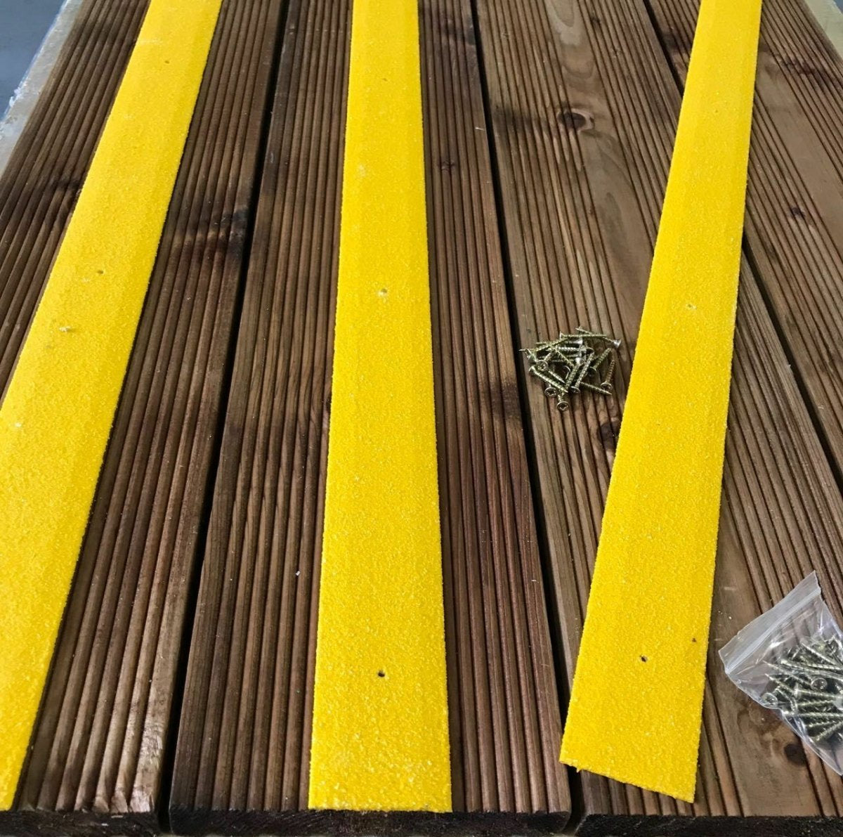 Yellow Non Slip Decking Strips - Slips Away - decking strip 600mm x 50mm yellow -
